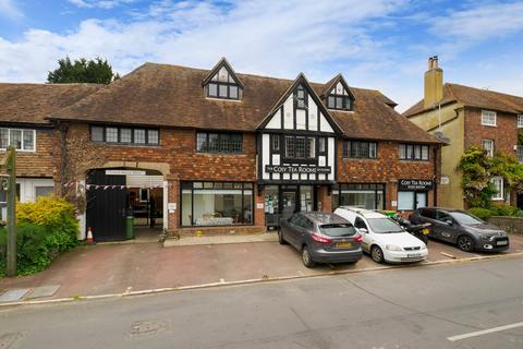 High Street, Elham, Canterbury, CT4 2 bed flat for sale