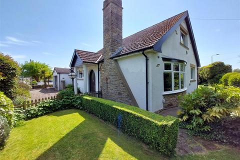 Coastal Road, Burniston, Scarborough 4 bed detached bungalow for sale