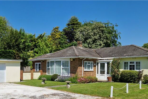 4 bedroom detached bungalow for sale