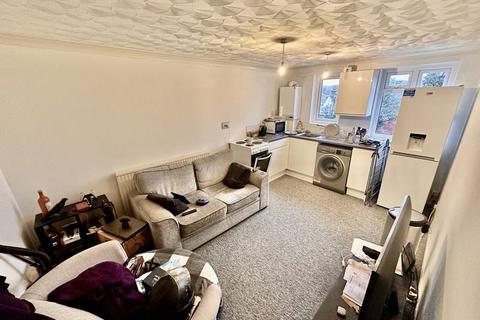 Heath Close, Newport 1 bed apartment for sale