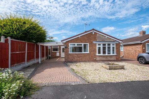 Highlow Avenue, Kidderminster 2 bed detached bungalow for sale