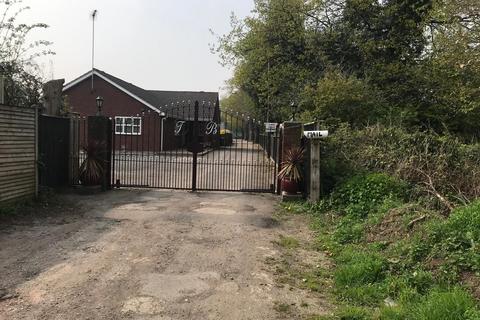 4 bedroom detached bungalow for sale