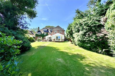 6 bedroom detached house for sale