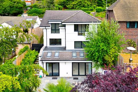Westhall Road, Warlingham 5 bed detached house for sale