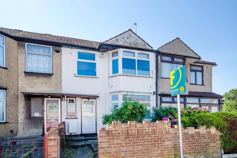 Athelstone Road, Harrow Weald... 1 bed flat for sale
