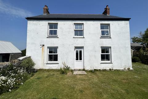 4 bedroom farm house for sale