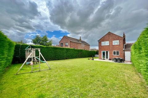 Tockwith, Prince Rupert Drive, YO26 3 bed link detached house for sale