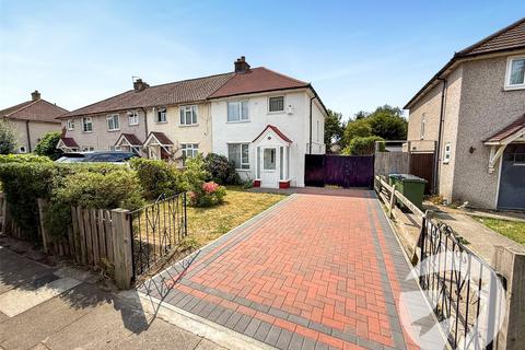 Rochester Way, London, SE9 3 bed end of terrace house for sale