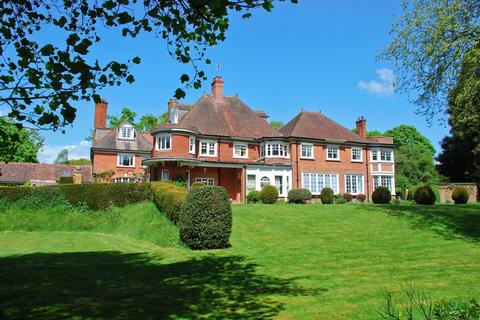 Bank, Lyndhurst, SO43 3 bed apartment for sale