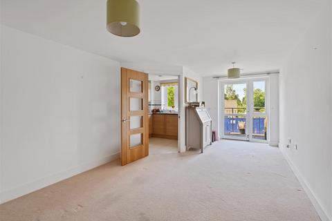 Limpsfield Road, Sanderstead, South... 1 bed apartment for sale
