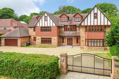 7 bedroom detached house for sale