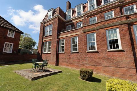 Hall Park Road, Hunmanby YO14 3 bed apartment for sale