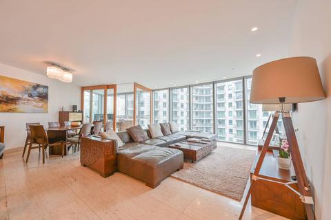 St George Wharf, Nine Elms, London, SW8 2 bed flat for sale