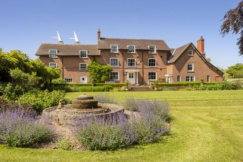 Munsley, Ledbury, Herefordshire, HR8 7 bed equestrian property for sale