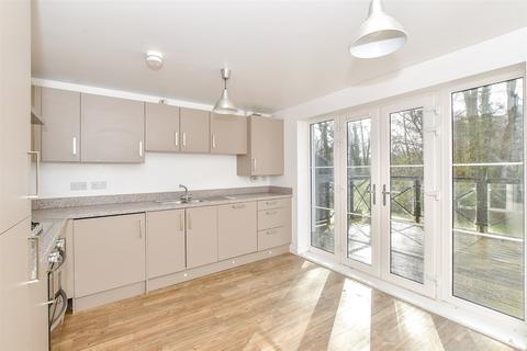 Redbud Road, Tonbridge, Kent 3 bed townhouse for sale