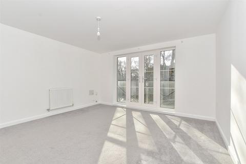 Redbud Road, Tonbridge, Kent 3 bed townhouse for sale