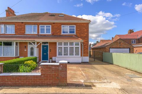 Brancaster Drive, Skegness PE25 4 bed semi