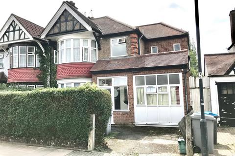 Northwick Avenue, Kenton, HA3 0AT 6 bed semi