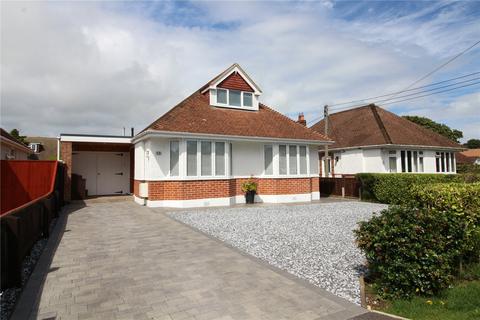 Newlands Road, New Milton, BH25 4 bed bungalow for sale