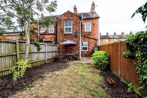 Simpson Road, Bletchley, Milton Keynes 2 bed cottage for sale