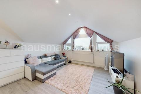 Park Road, EN4 Studio for sale