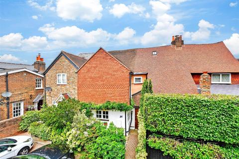 West Street, Reigate, Surrey 2 bed cottage for sale