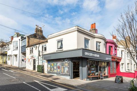 Surrey Street, Brighton 2 bed apartment for sale