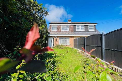 Bush Bach, Nantybwch, Tredegar 3 bed semi