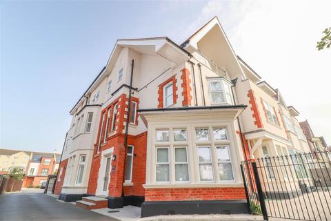 IMPERIAL AVENUE, Chalkwell 1 bed apartment for sale