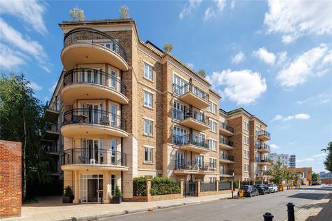 Carnwath Road, Fulham, London 1 bed flat for sale