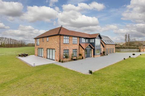 Merton Lane, Canterbury, CT4 5 bed detached house for sale