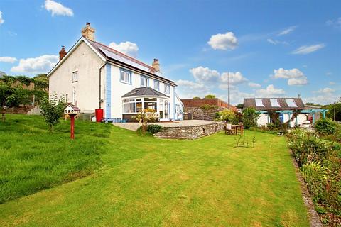 Ferwig, Cardigan 4 bed detached house for sale