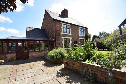 School Lane, Bronington 5 bed end of terrace house for sale