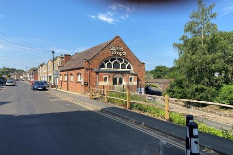 Kings Road, Haslemere 2 bed apartment for sale