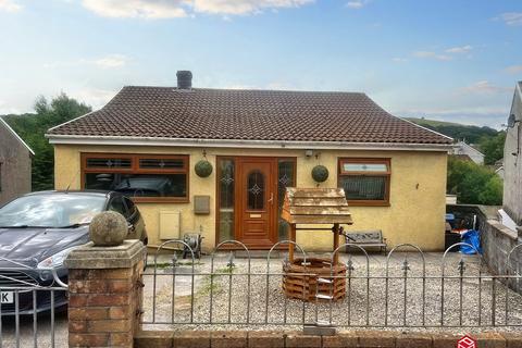 4 bedroom detached bungalow for sale