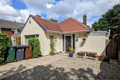 Fir Tree Close, Skelmersdale WN8 3 bed detached bungalow for sale