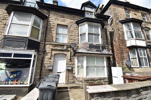 Fairfield Road, Buxton 2 bed flat for sale