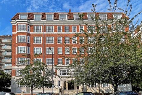 St Mary Abbots Court, Kensington, W14 2 bed apartment for sale