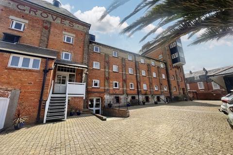GROVES MALTHOUSE, SPRING ROAD... 3 bed apartment for sale