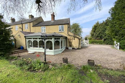 Woodhouse Lane, South Normanton DE55 3 bed cottage for sale