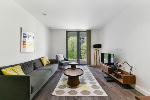 Chaucer Gardens, Aldgate, London, E1 2 bed flat for sale