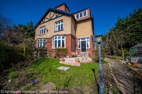 5 bedroom semi-detached house for sale