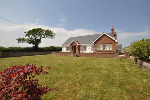 4 bedroom detached bungalow for sale