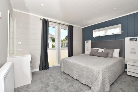 Faversham Road, Seasalter... 2 bed park home for sale