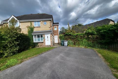 Millbrook Gardens, Dewsbury 4 bed semi
