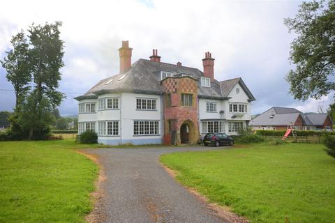 Neuadd Wen, Llanuwchllyn, Bala LL23 7TW 6 bed semi