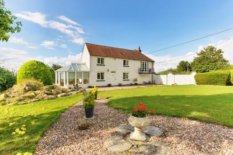 4 bedroom cottage for sale