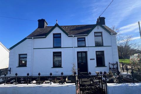 Pennant, Near Aberaeron 3 bed detached house for sale