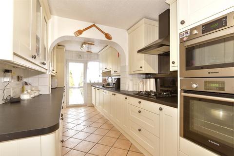 Haredale Close, Rochester, Kent 3 bed detached house for sale