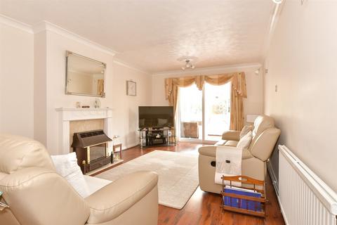 Haredale Close, Rochester, Kent 3 bed detached house for sale